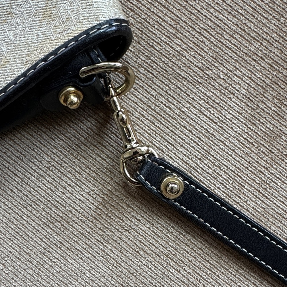 Dooney & Bourke Black and Cream Wristlet - Picture 4 of 5